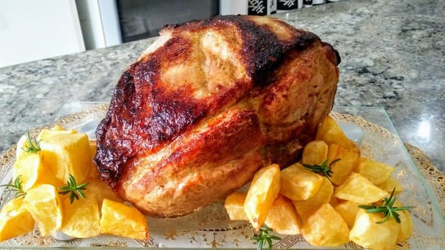 Pernil Assado no Forno Suculento