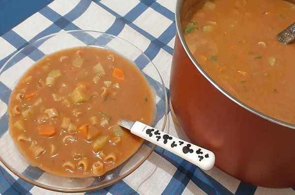 Como Fazer Sopa de Feijão